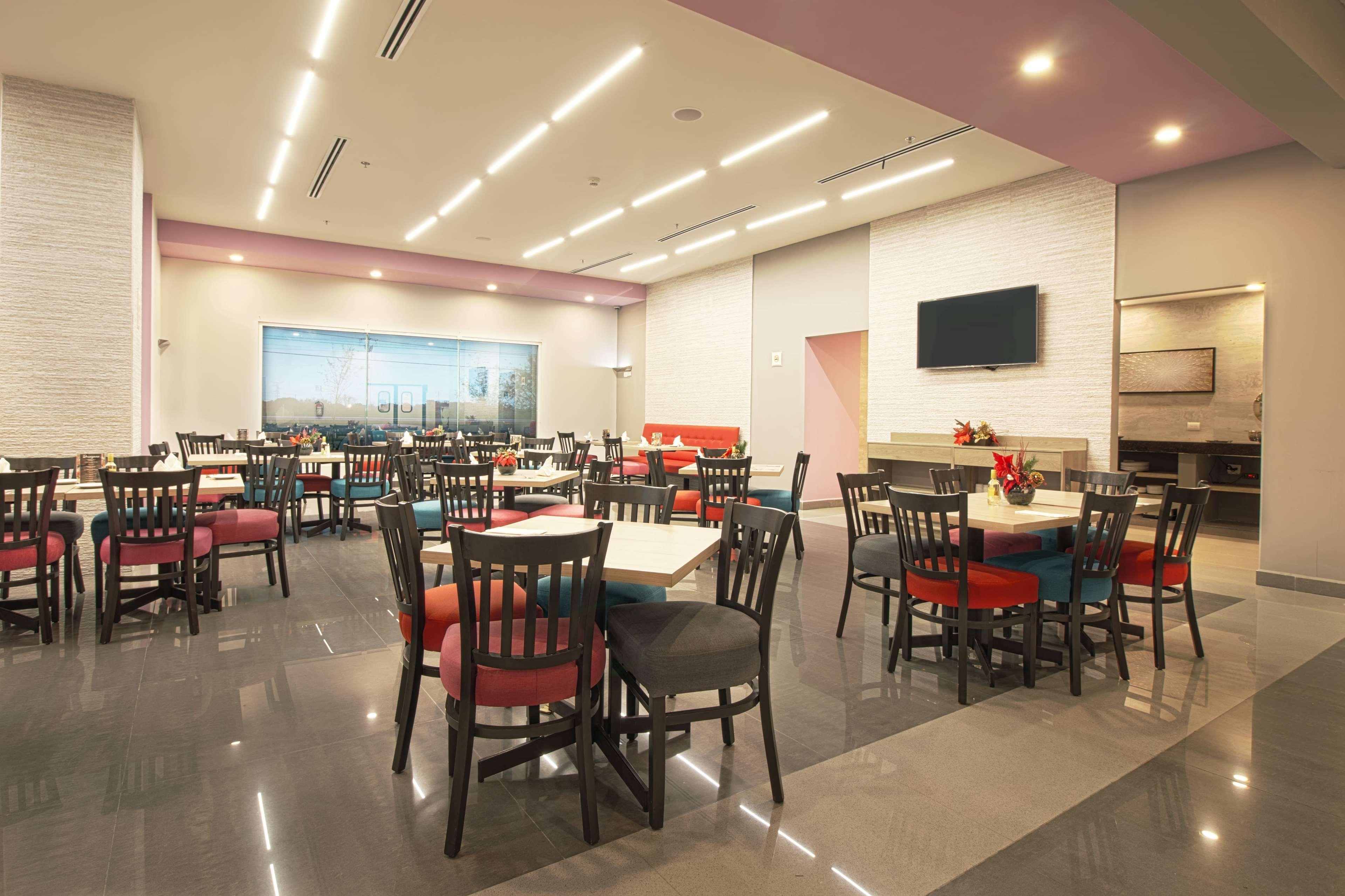Chn Hotel Monterrey Aeropuerto, Trademark By Wyndham Apodaca Zewnętrze zdjęcie