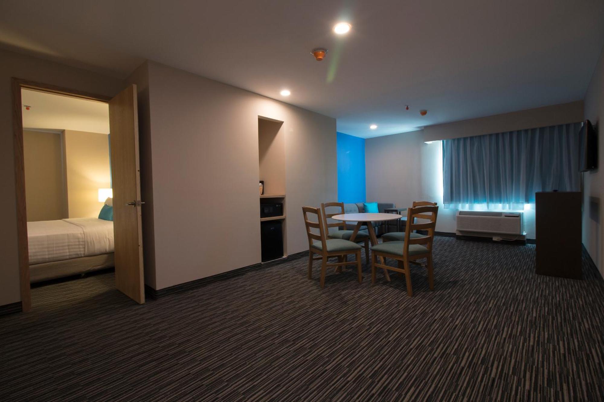 Chn Hotel Monterrey Aeropuerto, Trademark By Wyndham Apodaca Zewnętrze zdjęcie