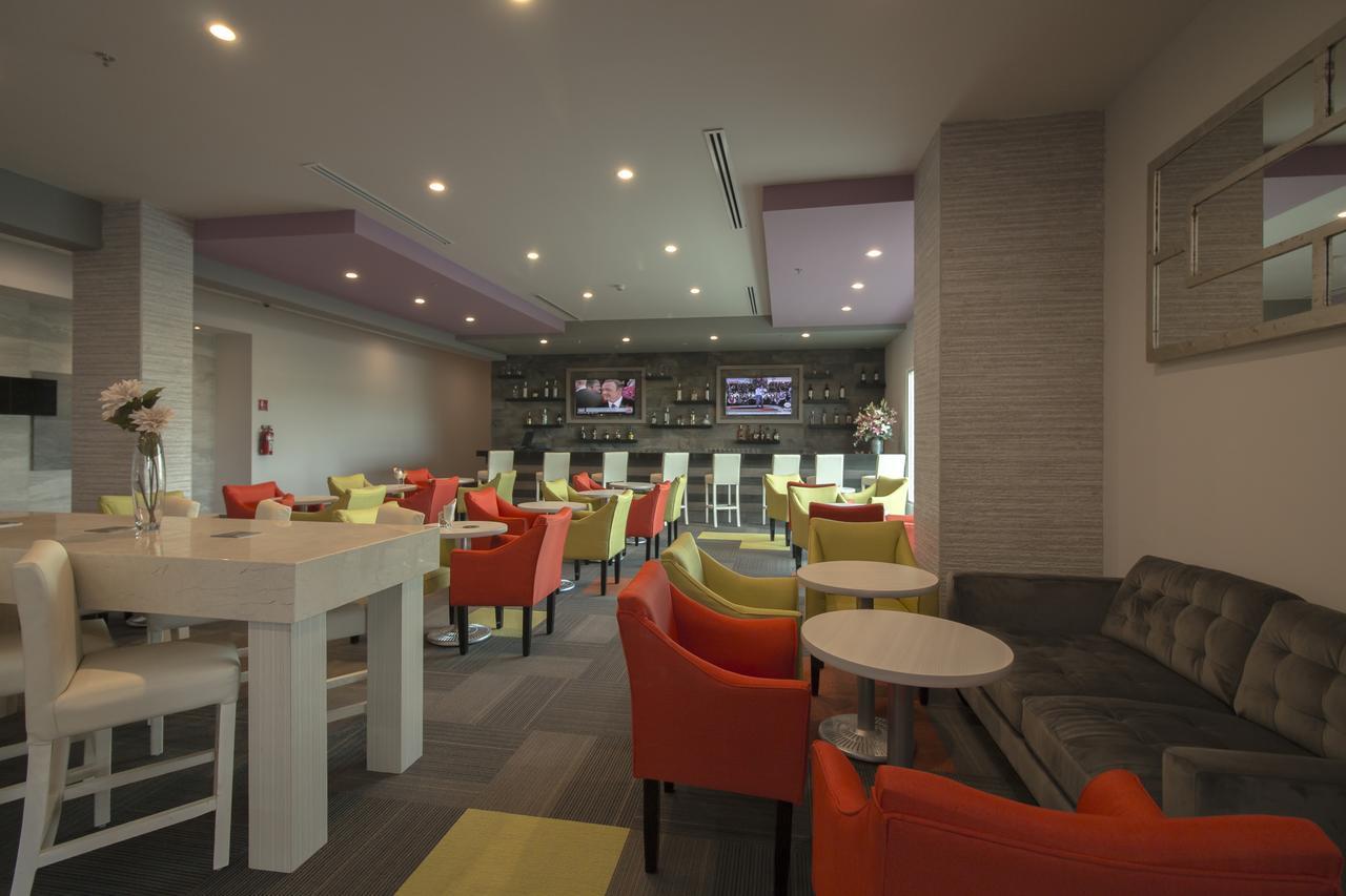 Chn Hotel Monterrey Aeropuerto, Trademark By Wyndham Apodaca Zewnętrze zdjęcie