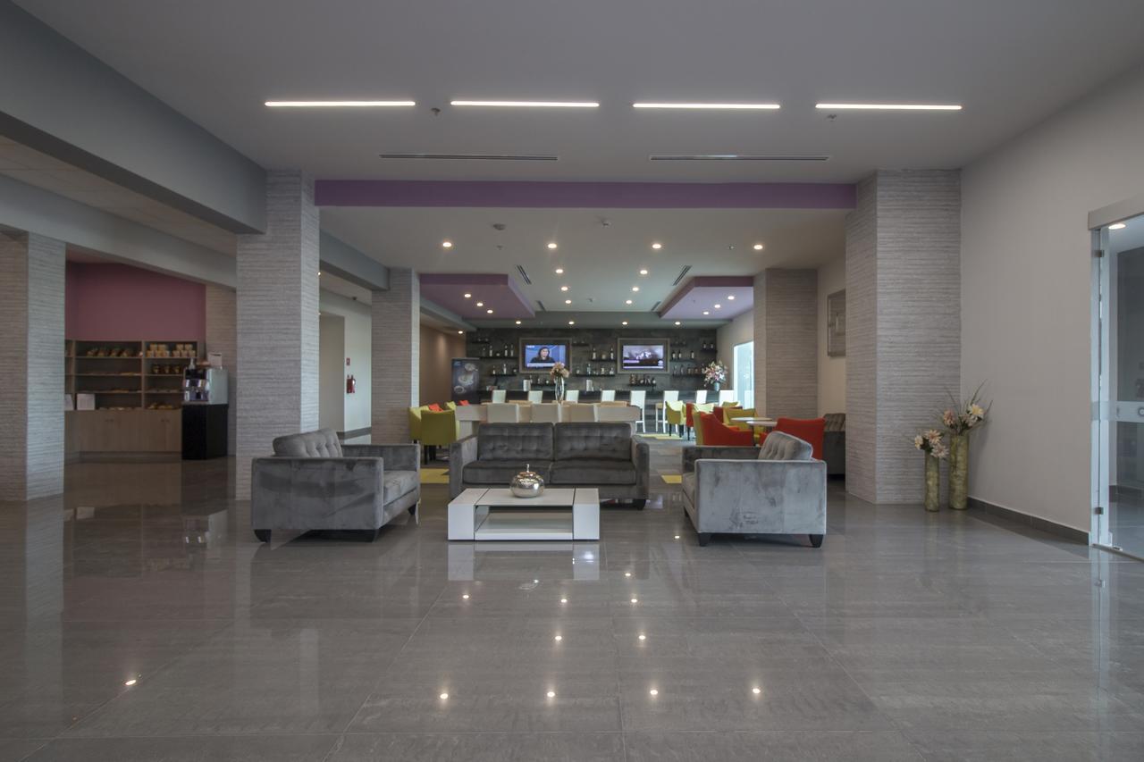 Chn Hotel Monterrey Aeropuerto, Trademark By Wyndham Apodaca Zewnętrze zdjęcie