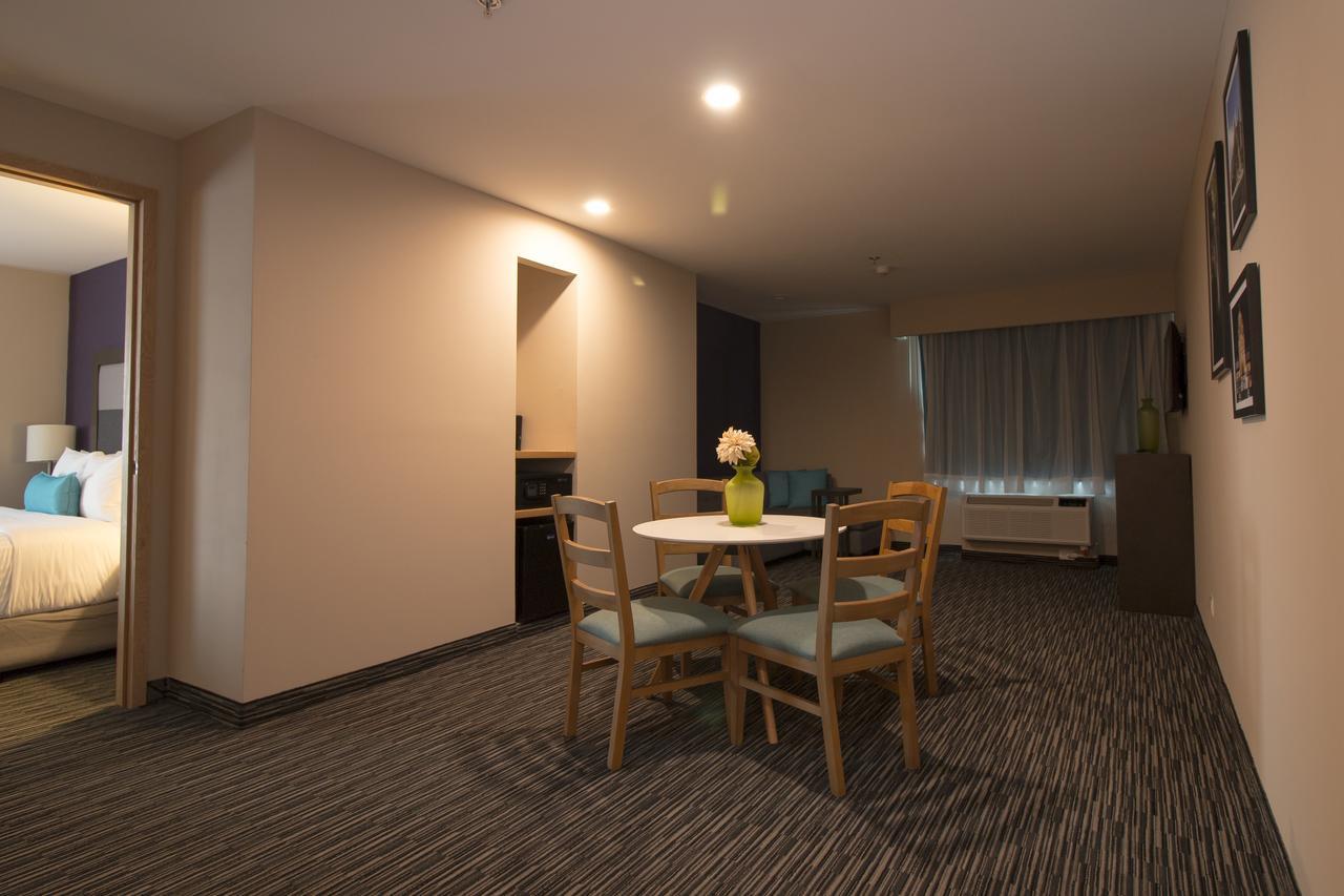 Chn Hotel Monterrey Aeropuerto, Trademark By Wyndham Apodaca Zewnętrze zdjęcie