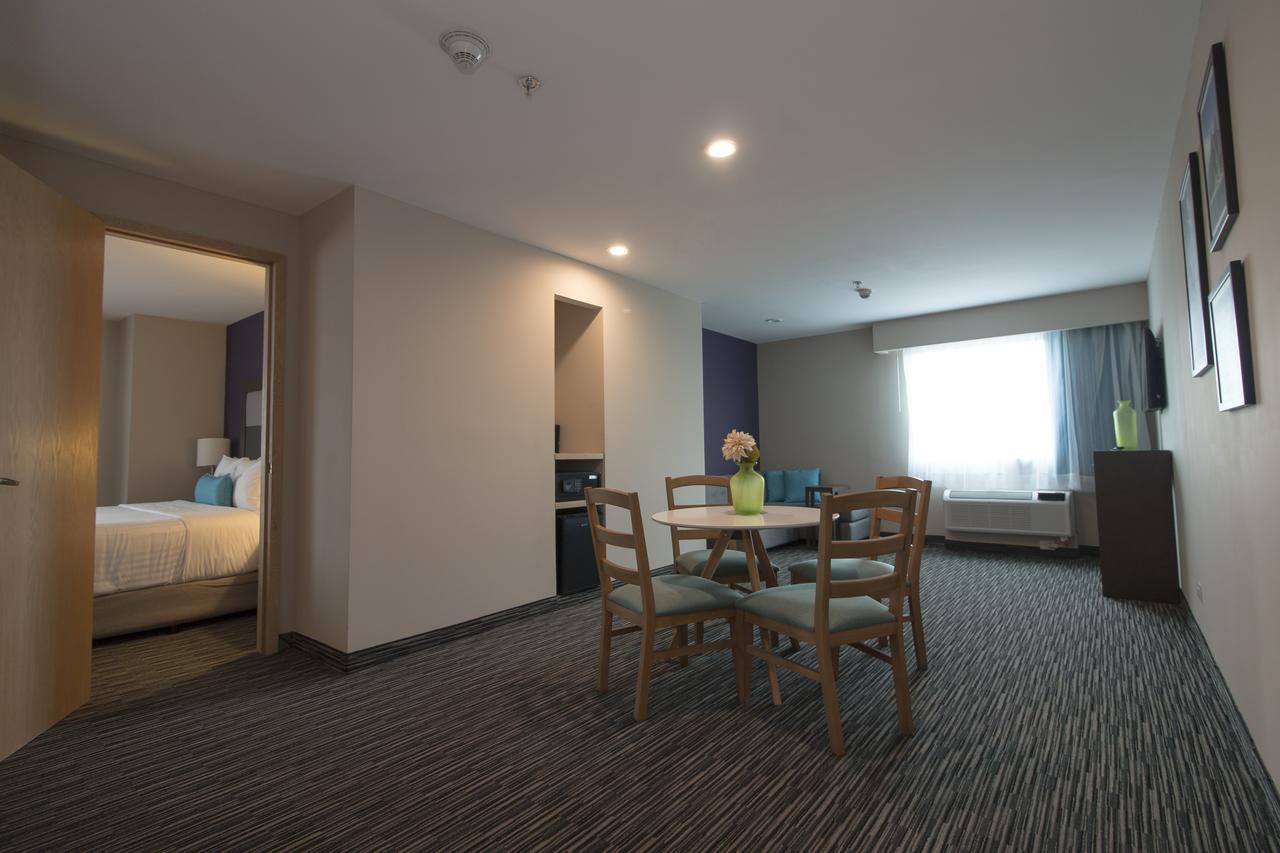 Chn Hotel Monterrey Aeropuerto, Trademark By Wyndham Apodaca Zewnętrze zdjęcie